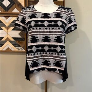 Anthropologie Sunday in Brooklyn Aztec Boho Top Shirt Small